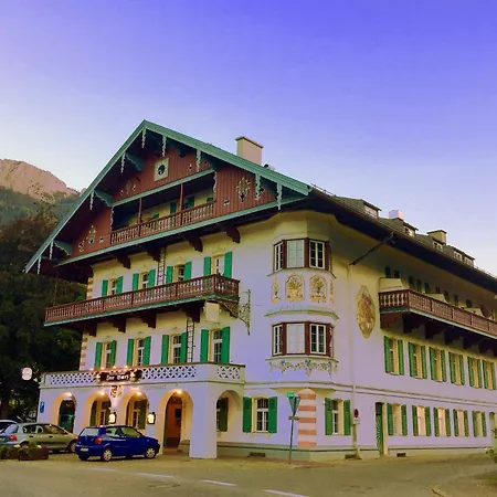 Отель Burghotel Aschau Ашау-им-Химгау
