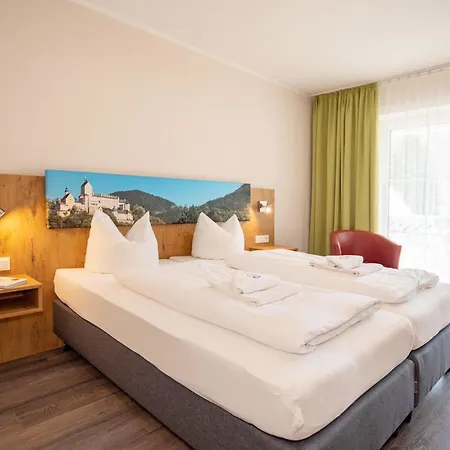 Отель Burghotel Aschau