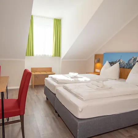 Отель Burghotel Aschau Ашау-им-Химгау